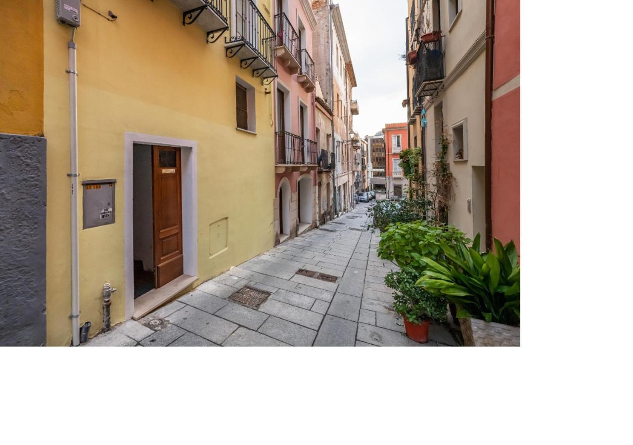 Appartamento Cagliari centro Quartiere Marina Esterno foto